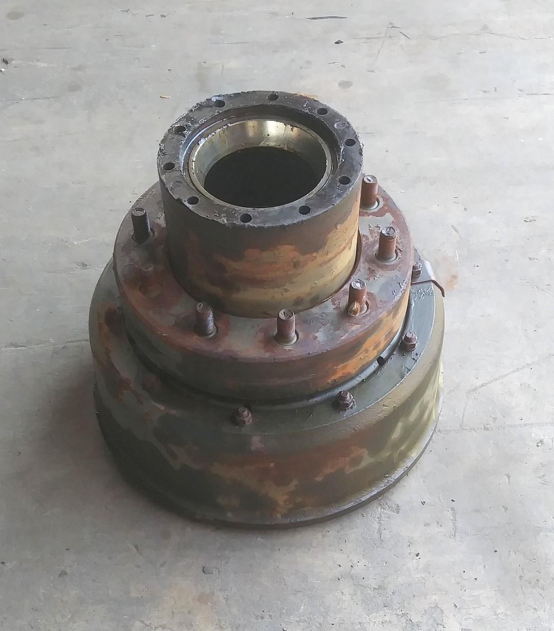 5T-981LEFT | 5T-981LEFT Rear Driver Side Hub and Drum Assembly (4) (Large).jpg