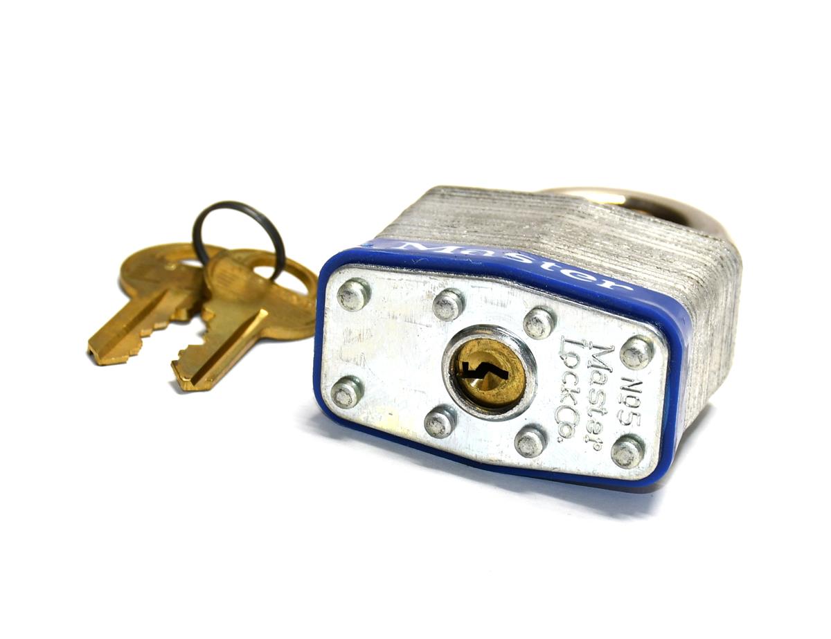 COM-5913 | COM-5912 Master Lock with Key 5KA-A104 5KA-3912 (4).JPG