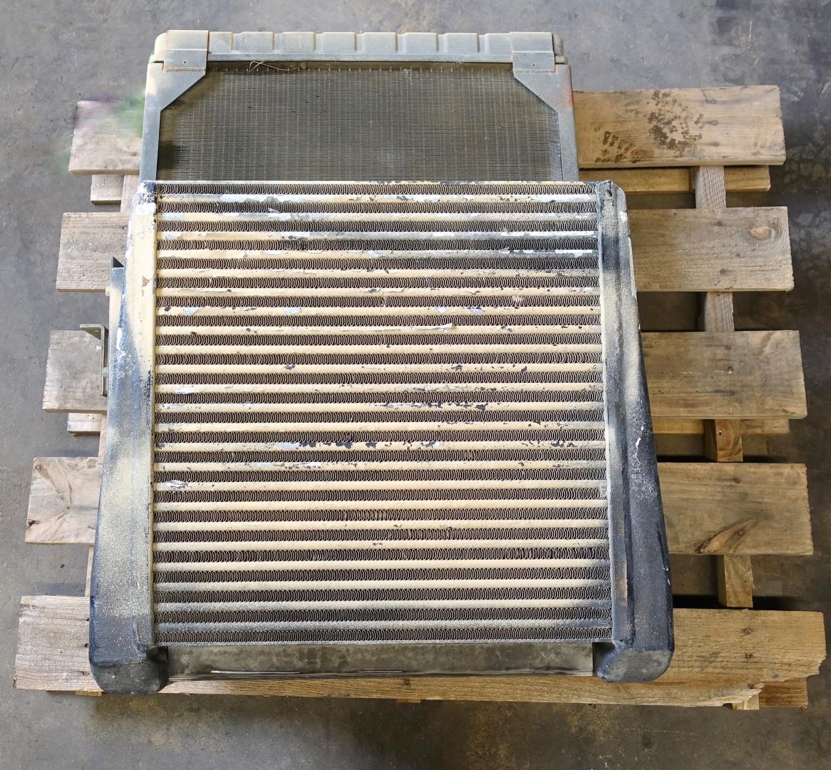 FM-305 | FM-305 LMTV FMTV Coolant Radiator and Air Intercooler USED (14) (Large).JPG