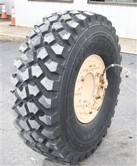 TI-1822 | TI-1822 Tire (2).JPG