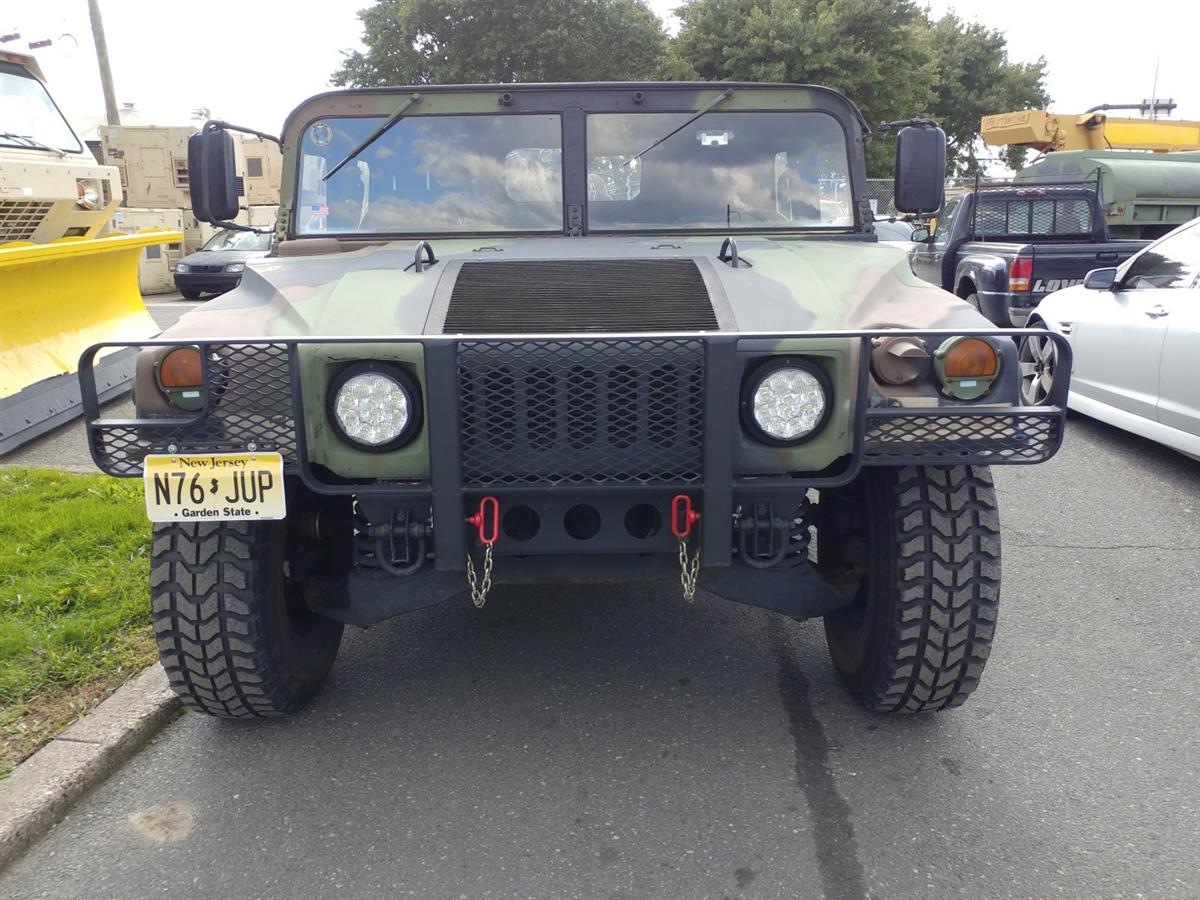 04eed66c-a53a-42f6-b327-20519bc1cfbf-06252019-cropped-HMMWV%20new%20soft%20top%20and%20doors%20(3)