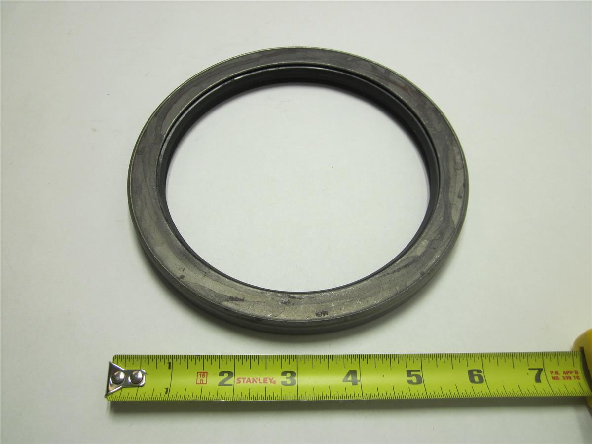 HEM-345 | Front Wheel Hub Seal (4).JPG