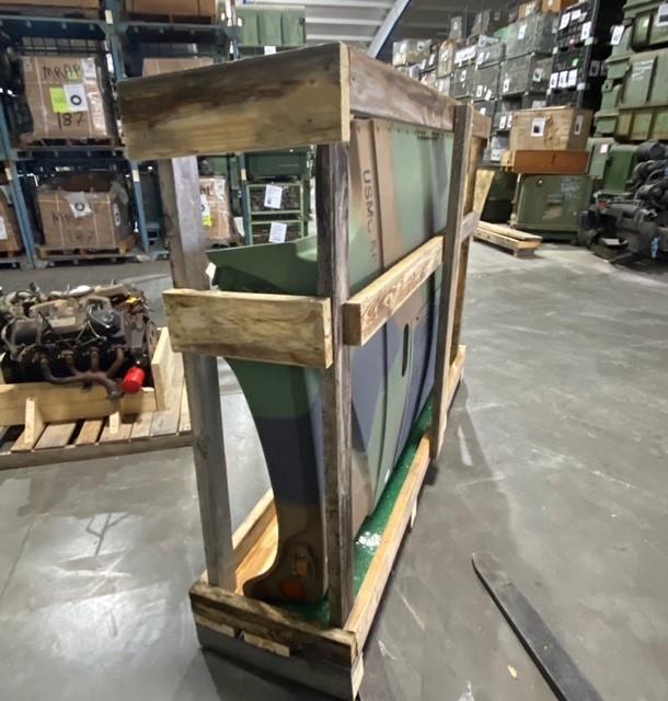 HM-1525 | HMMWV Front Hood  - in Crate (8).jpg