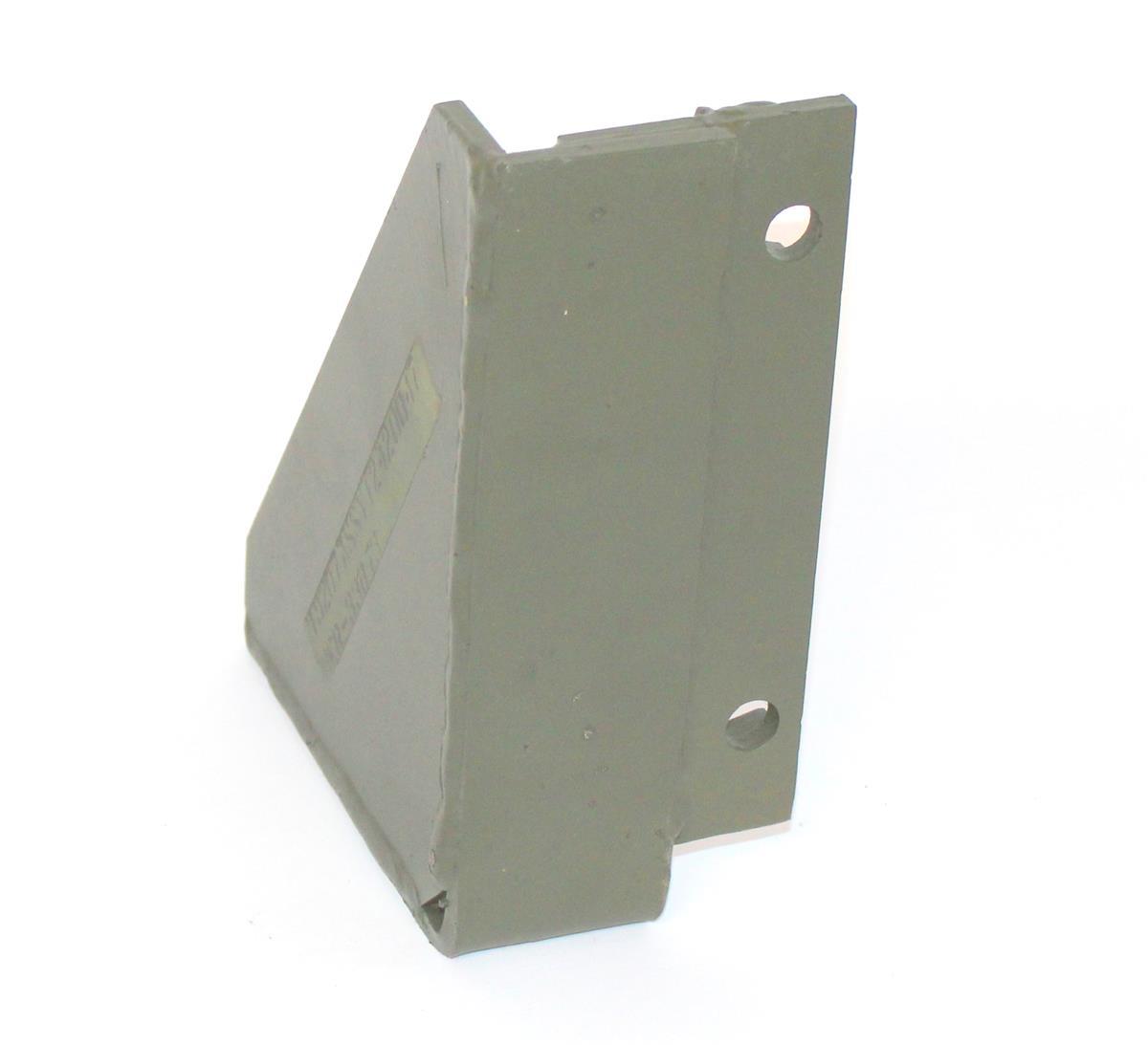 FM-592 | FM-592 Lower Right Side Angle Bracket  (5).JPG