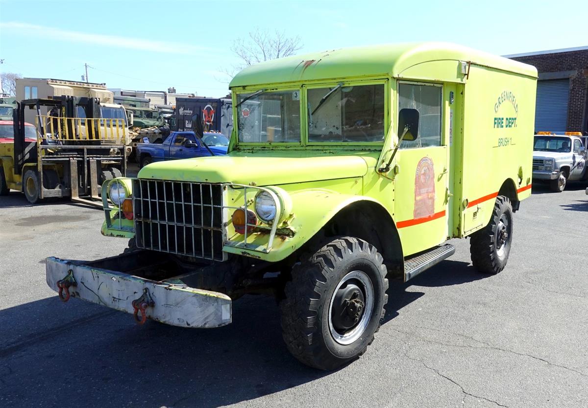 418356f9-7ff9-4e49-8928-75f45e8e072a-06202019-cropped-1-1962%20M43%20Ambulance%20VIN%2067406%20(4)