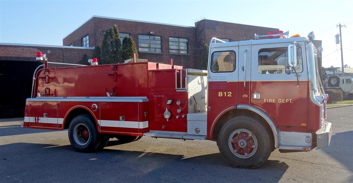 42f692c7-15ad-430a-81ca-5b517d9989a8-07082017-cropped-Mack%20Firetruck%20(7)