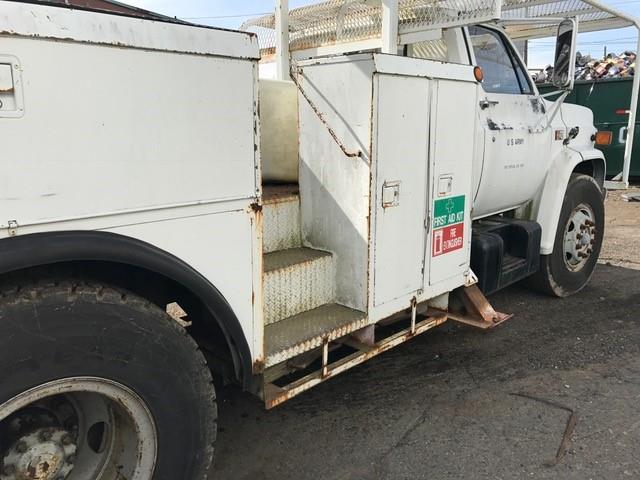 65e71662-61aa-4bd8-83fd-bd11187f9efb-01152018-cropped-Bucket%20Truck%20(10)