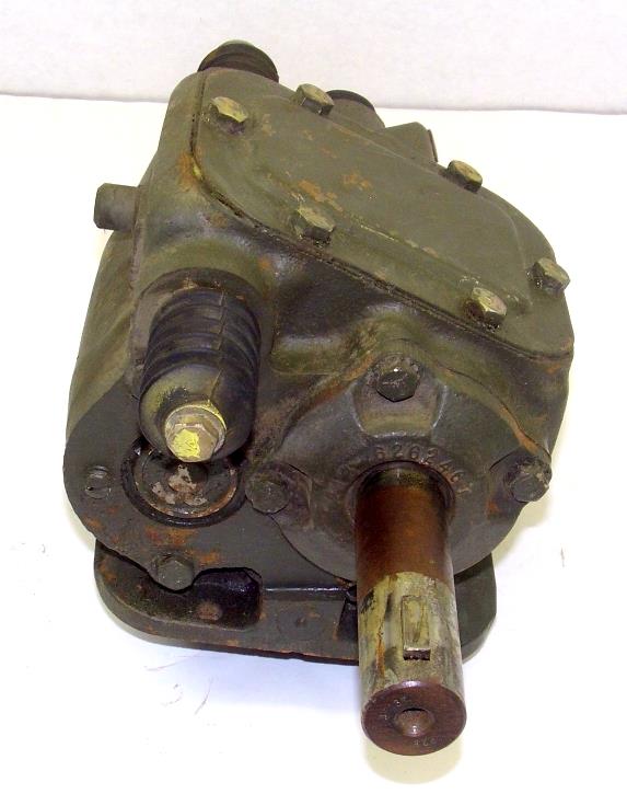 5T-800 | 2520-00-740-9589 Power Takeoff, Transmission with Accessory Drive NOS (7).JPG