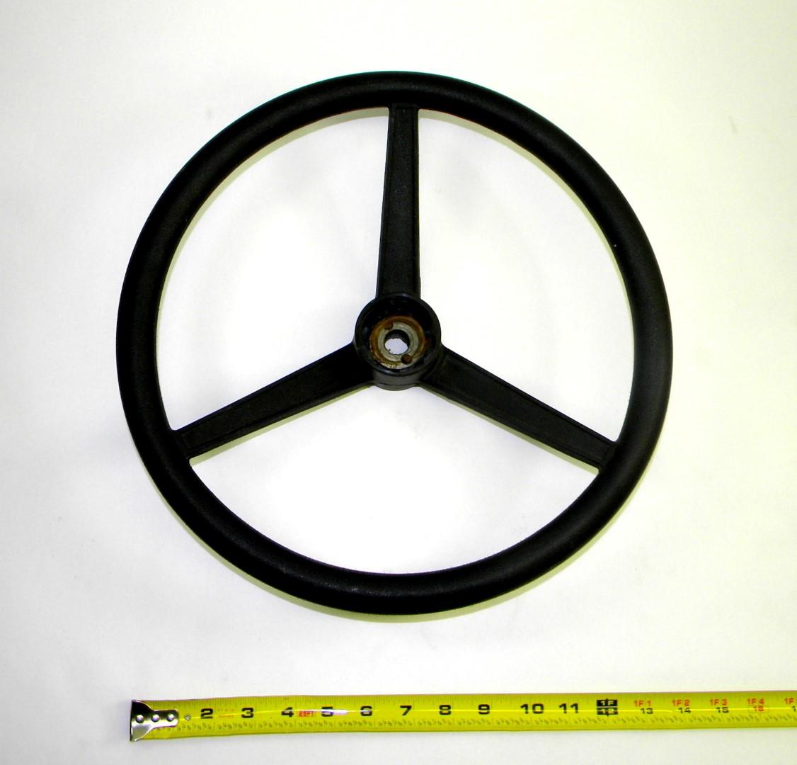 HM-647 | 2530-01-411-2729 HMMWV 14 Inch Steering Wheel. NOS (2).JPG