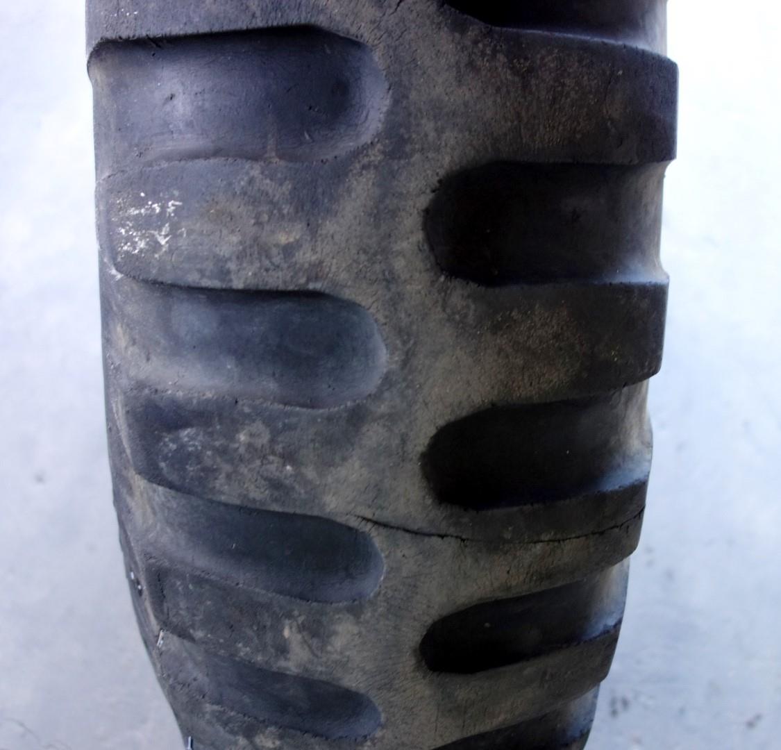 TI-134 | 9.00 by 20 Military Bias Tire 50 Percent Tread USED (5).JPG