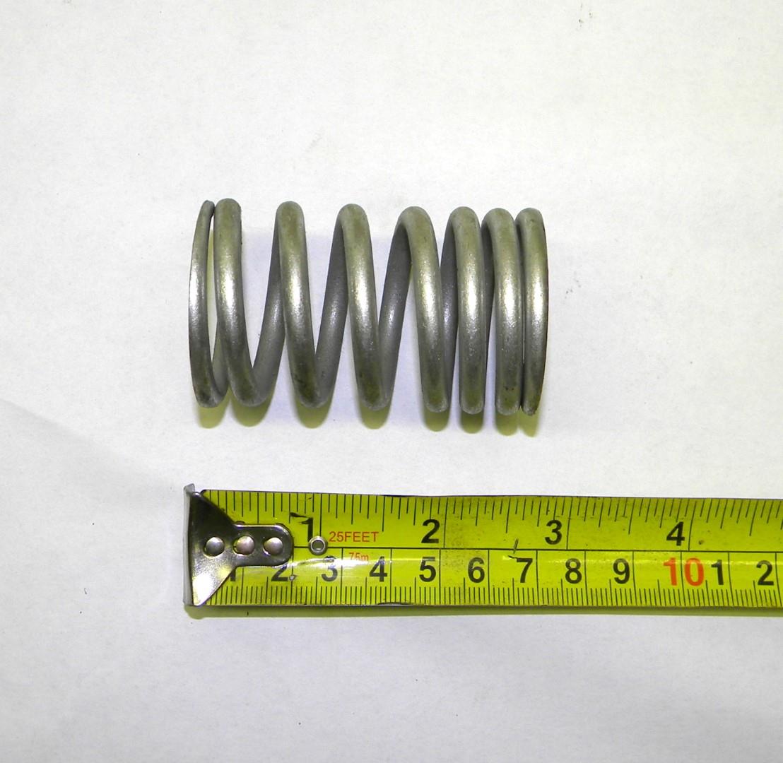 M35-491 | 5360-00-848-8399 Outer Valve Spring for M35A2 Series with Multi-Fuel Engine. NOS.  (2).JPG
