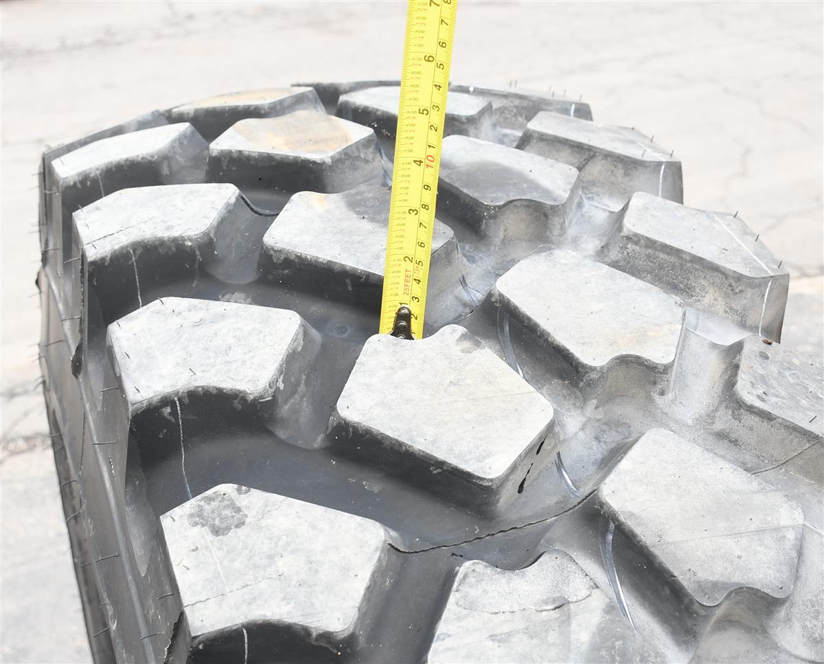 TI-1880 | TI-1822 Tire (13).JPG