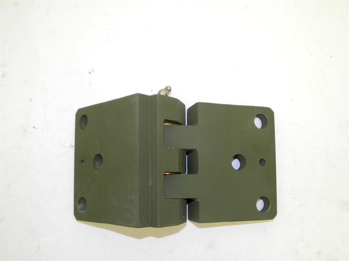 MRAP-158 | 2510-01-570-5760 Hinge Assembly with Grease Zerk for MRAP Caiman. NOS  (5).JPG