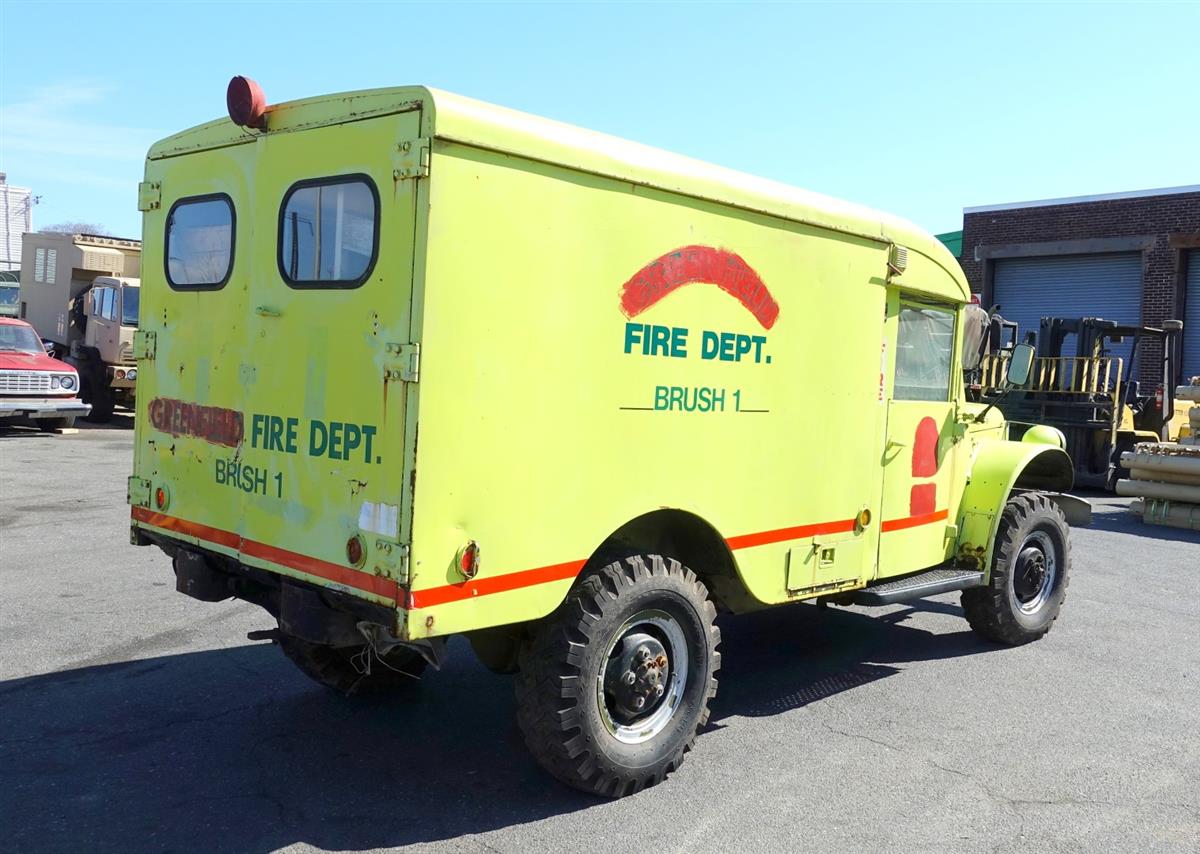 c914aa84-ac1d-4b3c-a59c-5b30215478d0-06202019-cropped-1-1962%20M43%20Ambulance%20VIN%2067406%20(9)