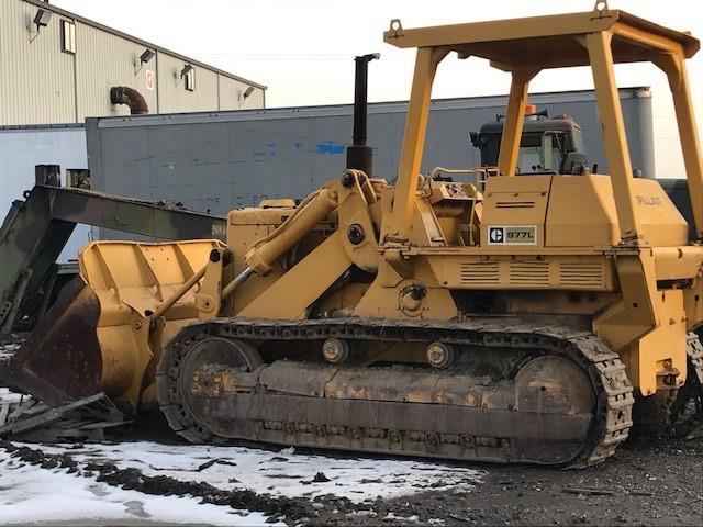 cdf98986-cb05-4f57-8649-a8634c3aa856-01312019-cropped-CAT%20977L%20Dozer%20(2)