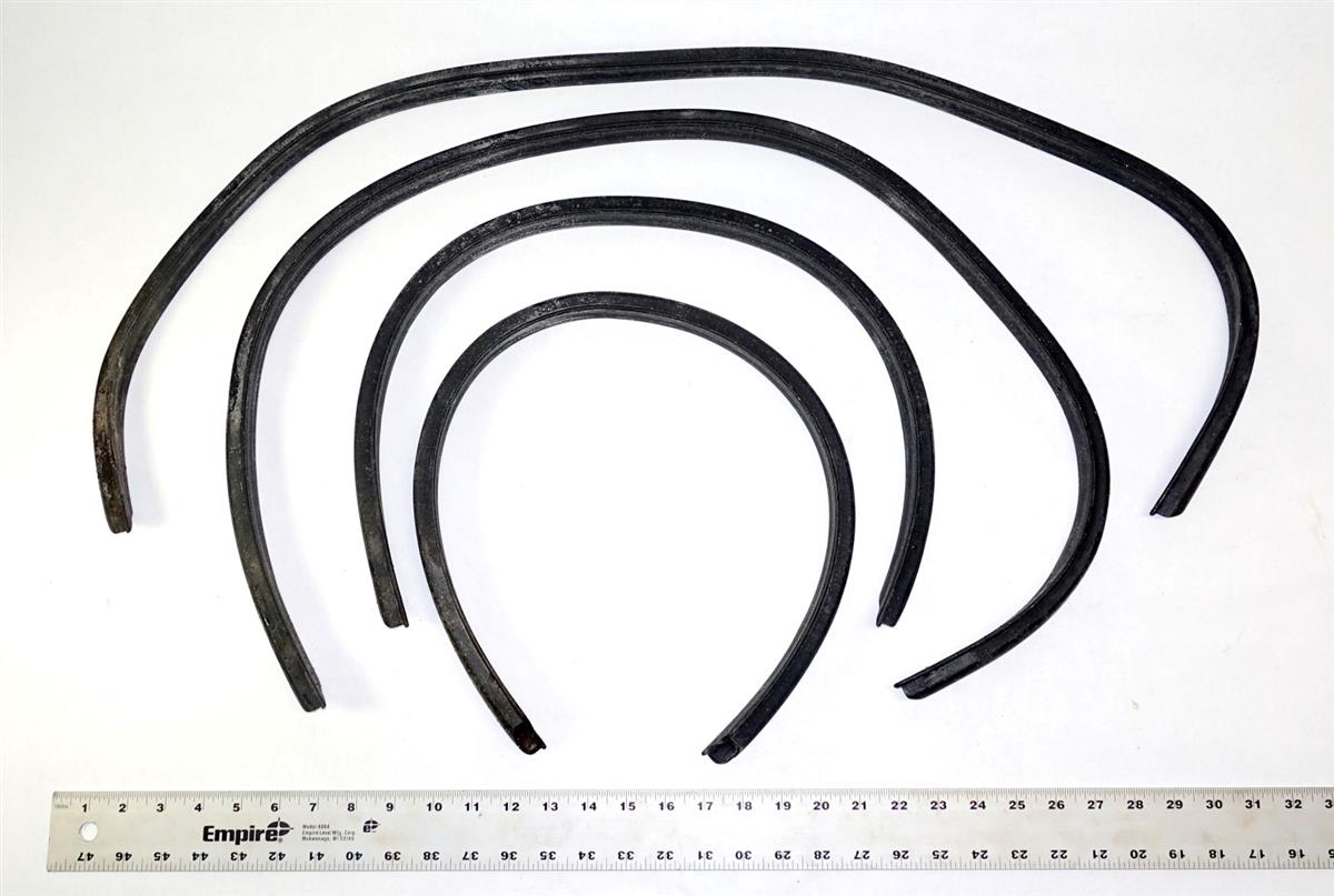 SP-2015 | 2510-00-767-3152 Cargo Hatch Rubber Seal Kit for M113 Personnel Carrier NOS (2).JPG