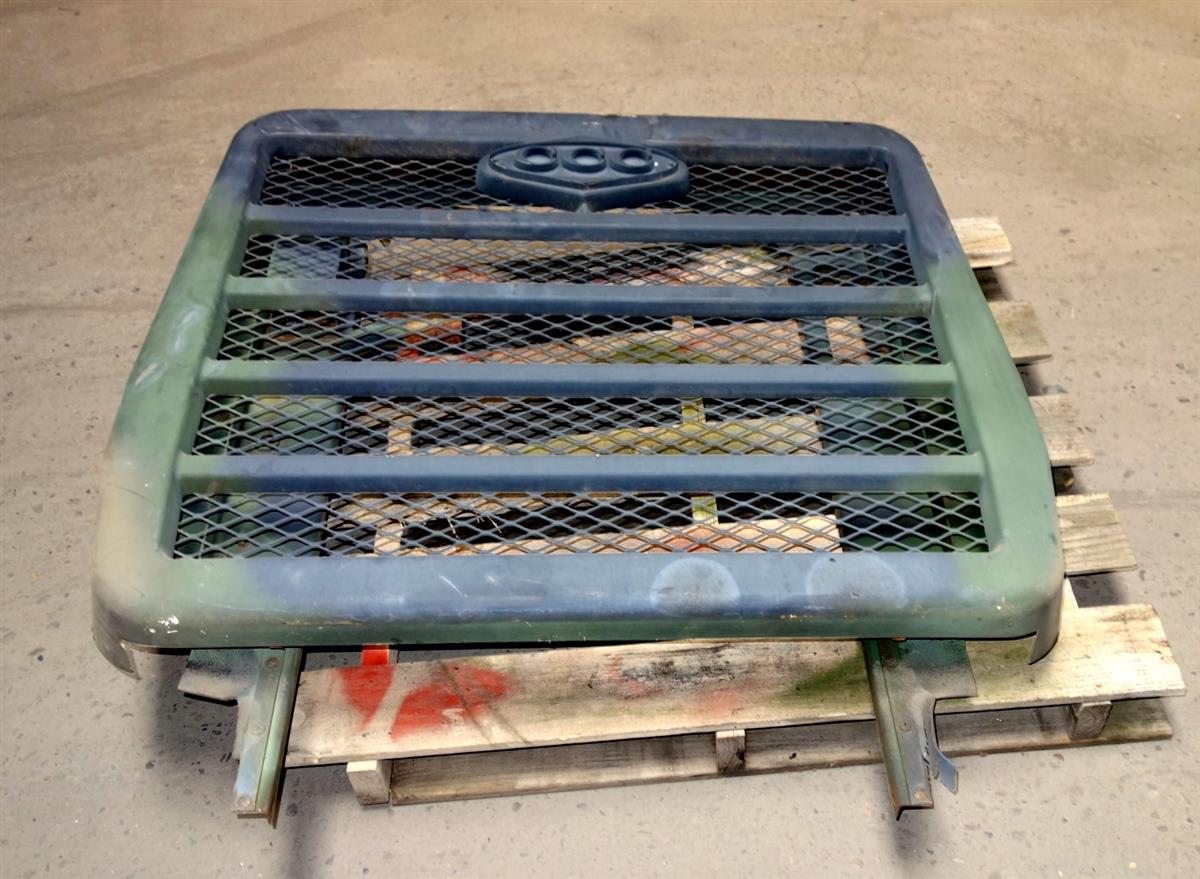 M9-6052 | 2510-01-088-2739 Front Grill for M915 Series USED (5).JPG