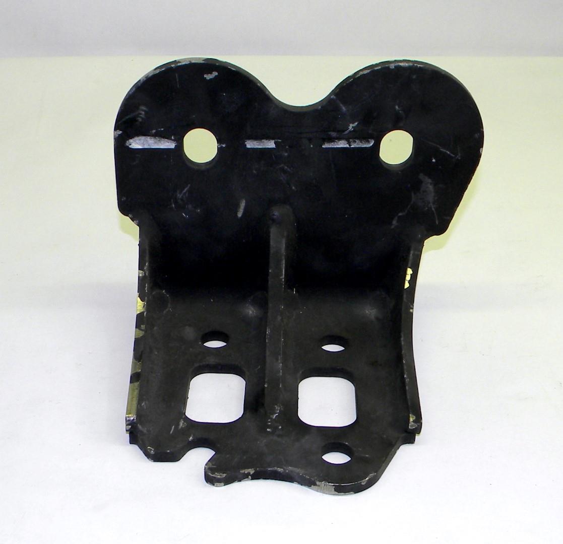 MRAP-197 | 2510-01-577-3706 Left Rear Engine Mount Bracket for Oshkosh MRAP All Terrain Vehicle NOS (12).JPG