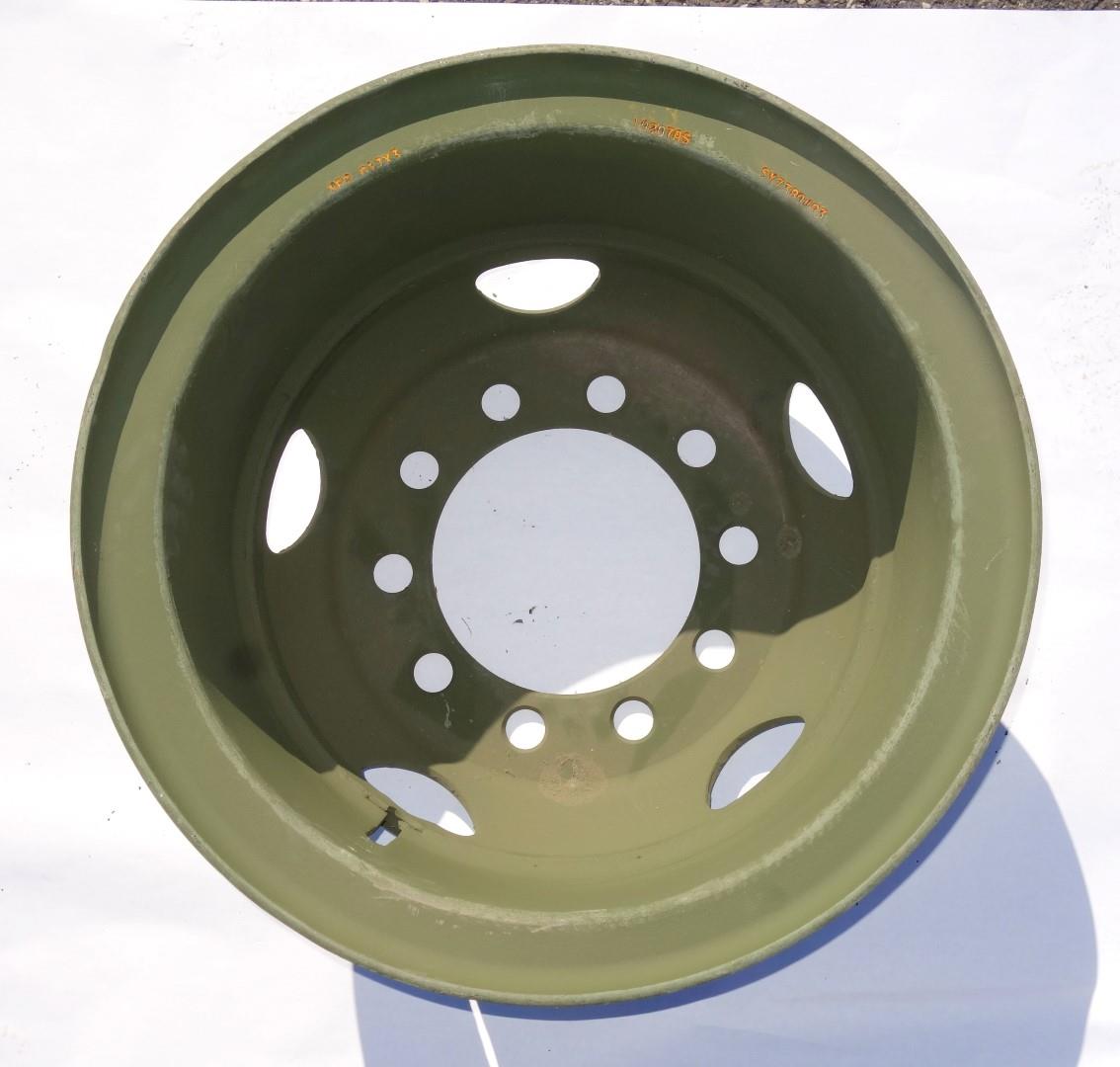 TI-252 | 2530-00-603-5768 10 Hole Wheel Rim for M809 and M939 Series 5 Ton NOS (9).JPG