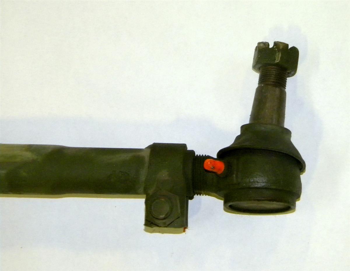 M35-651 | 2530-00-752-1599 Front Steering Tie Rod Assembly for M35 M35A1 and M35A2 Series NOS as removed (4).JPG