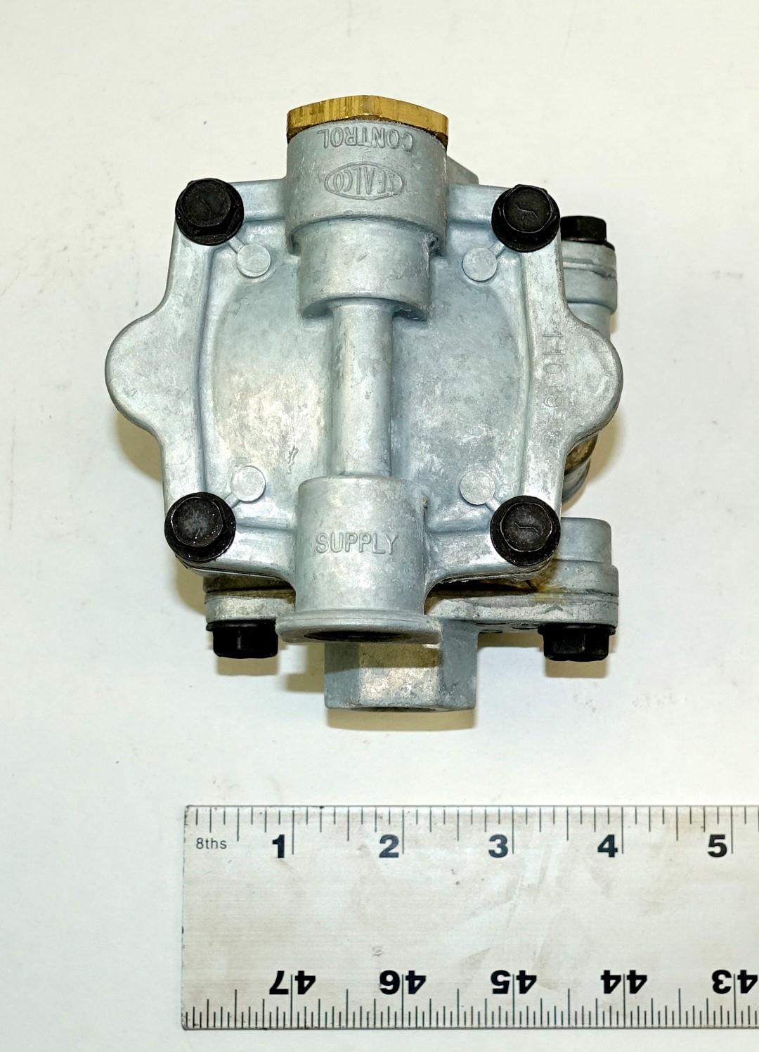 SP-1989 | 2530-01-358-6041 Spring Brake Control Valve for Commercial Trucks and Trailers NOS (5).JPG