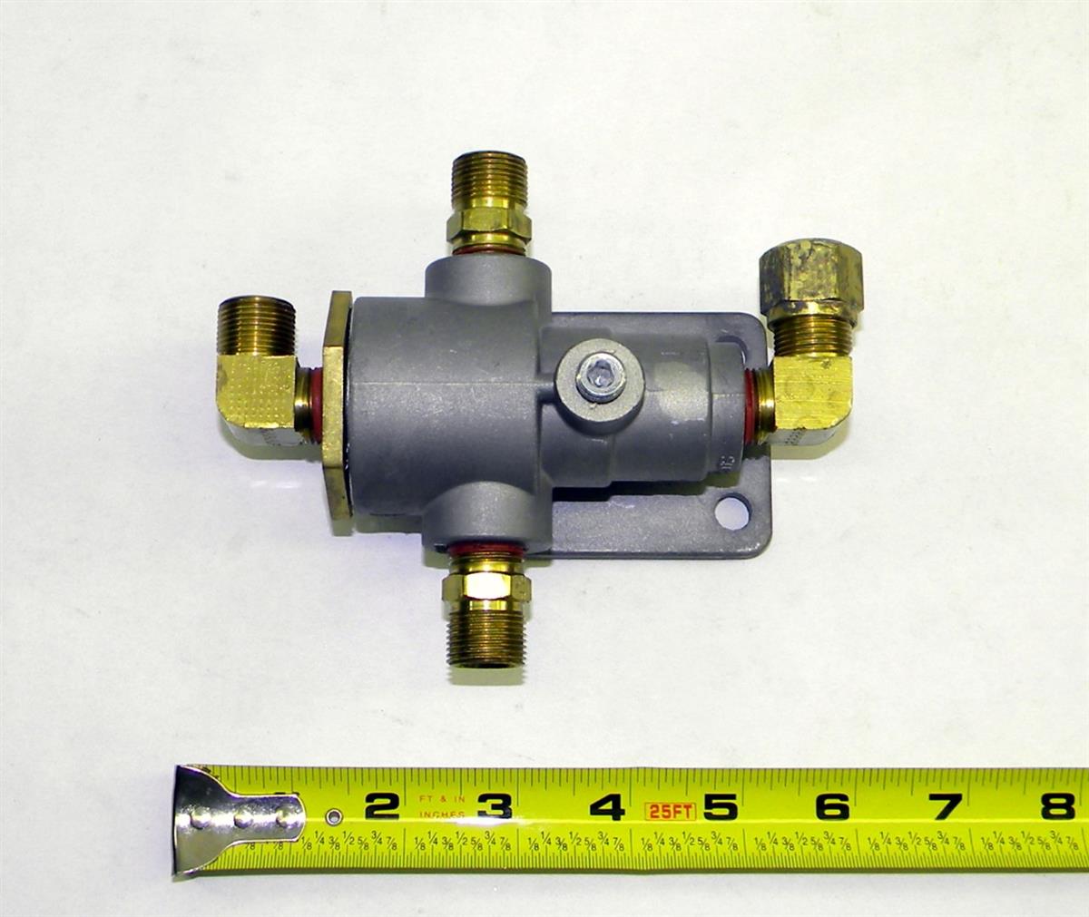 9M-816 | 2530-01-515-6392 ABS Brake Front Axle Limiting Valve for M939 Series Trucks NOS (3).JPG