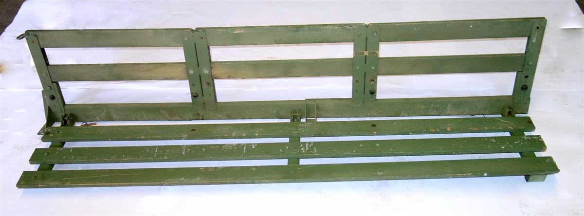 HM-511RIGHT | 2540-01-185-3214 Right Side Troop Seat Green for 2 Man HMMWV NOS (1).JPG