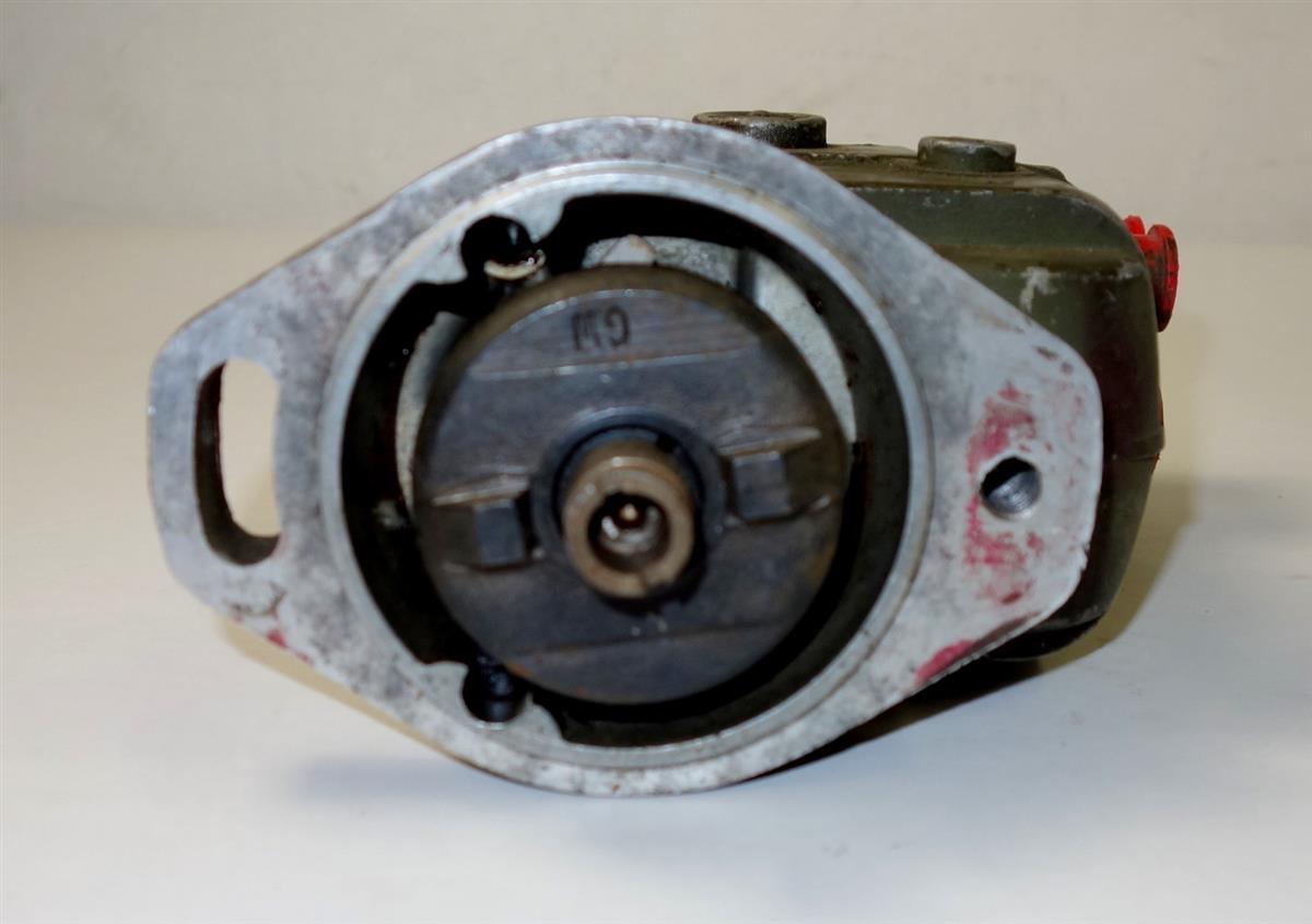 SP-1871 | 2920-00-781-4300 4 Cylinder Magneto for 4A084-2, 4A084-3, and 4A084-4 10 KW Generator USED (10).JPG