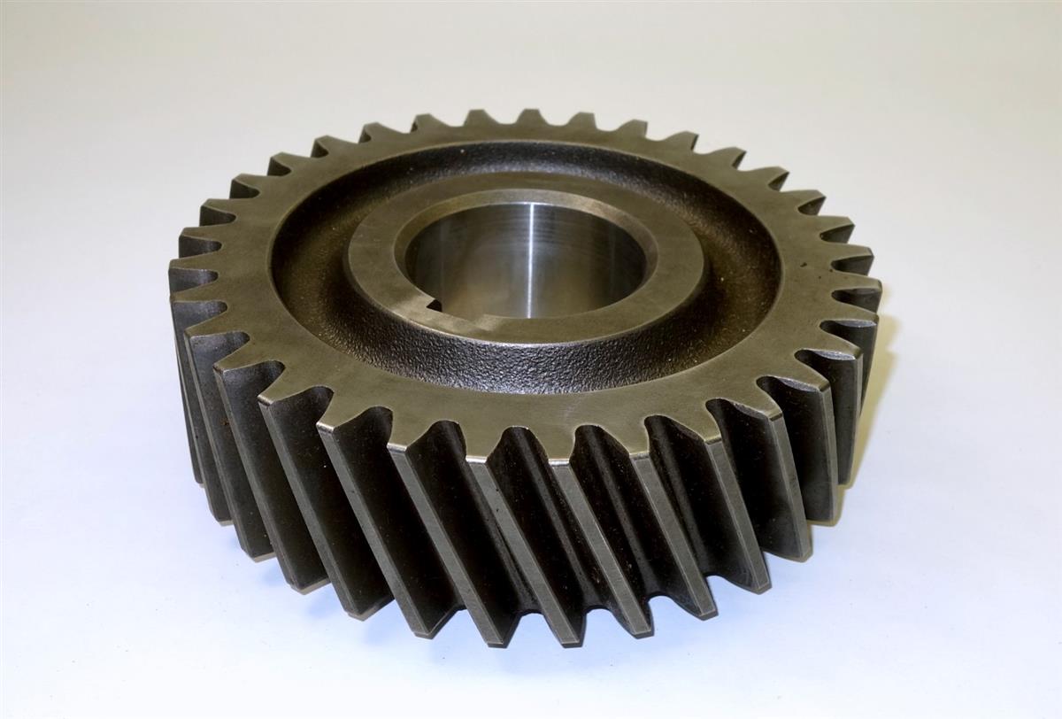 M35-658 | 3020-00-312-8350 Rear Driven Output Shaft Gear for Transfer Case for M35A2 Series with Multi Fuel Engine NOS (4).JPG
