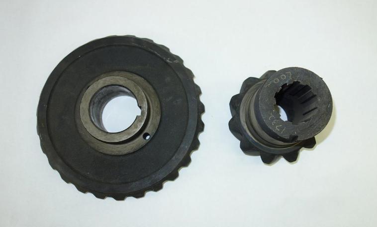 COM-5221 | 3020-00-734-6881 Front and Rear Axle Ring and Pinion Gear Set for M809 M939 M939A1 and M939A2 Series 5 Ton NOS (1).jpg