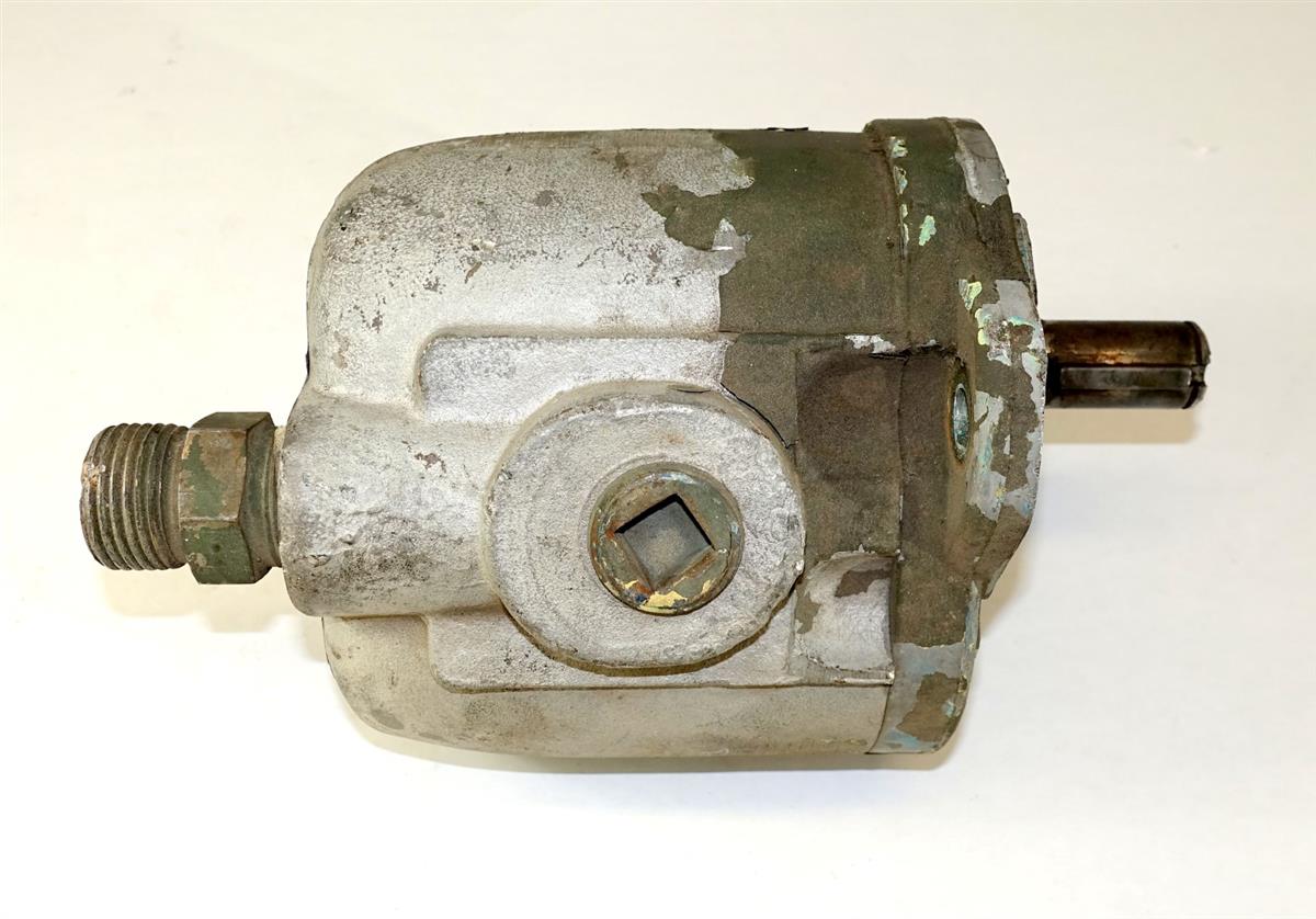 5T-902 | 4320-01-206-4184 Hydraulic System Pump Old Style for M812 Bridge Truck USED (5).JPG