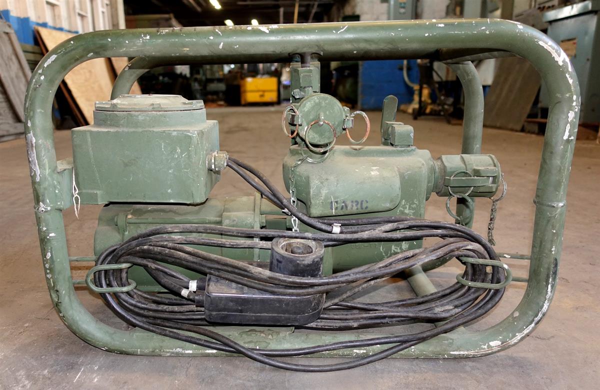 SP-1525 | 4320-01-247-2633  24 Volt Fuel Transfer Pump with Accessories USED  (7) (Large).JPG