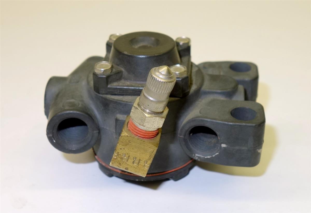 HEM-216 | 4820-01-371-5738 CTIS Wheel Valve for M1070 NOS (6).JPG