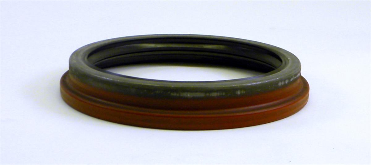 M9-6064 | 5330-01-088-9142 Front Axle Drum Seal for M916 M917 M918 M919 M920 NOS (3).JPG