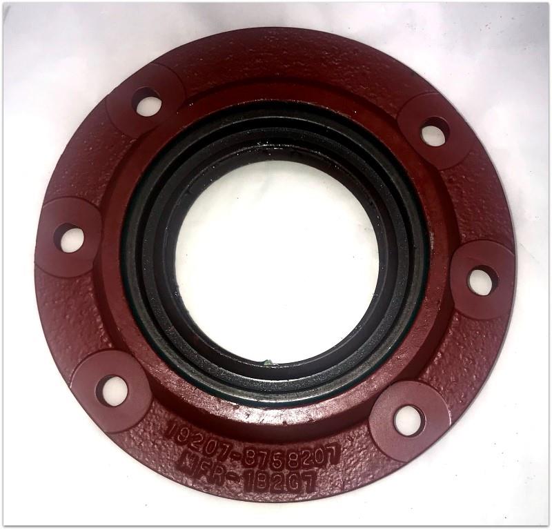 5T-2013 | 5T-2013 Diff Seal Plate (1).JPG