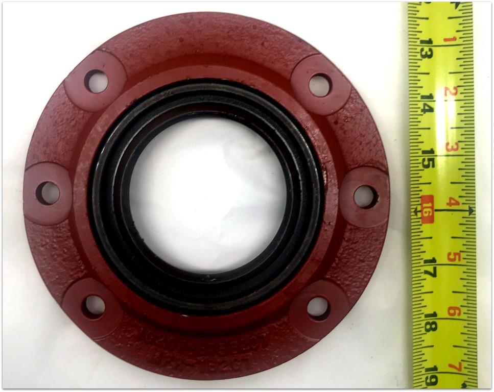 5T-2013 | 5T-2013 Diff Seal Plate (7).JPG