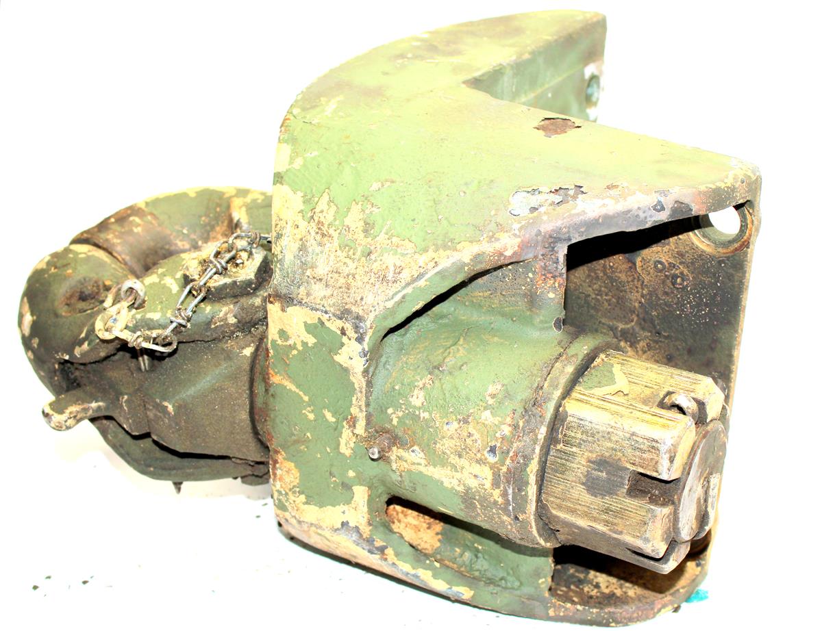 5T-2133  | 5T-2133 Pintle Hitch Assembly with Mounting Bracket M809 M939 M939A1 M939A2 (19).JPG