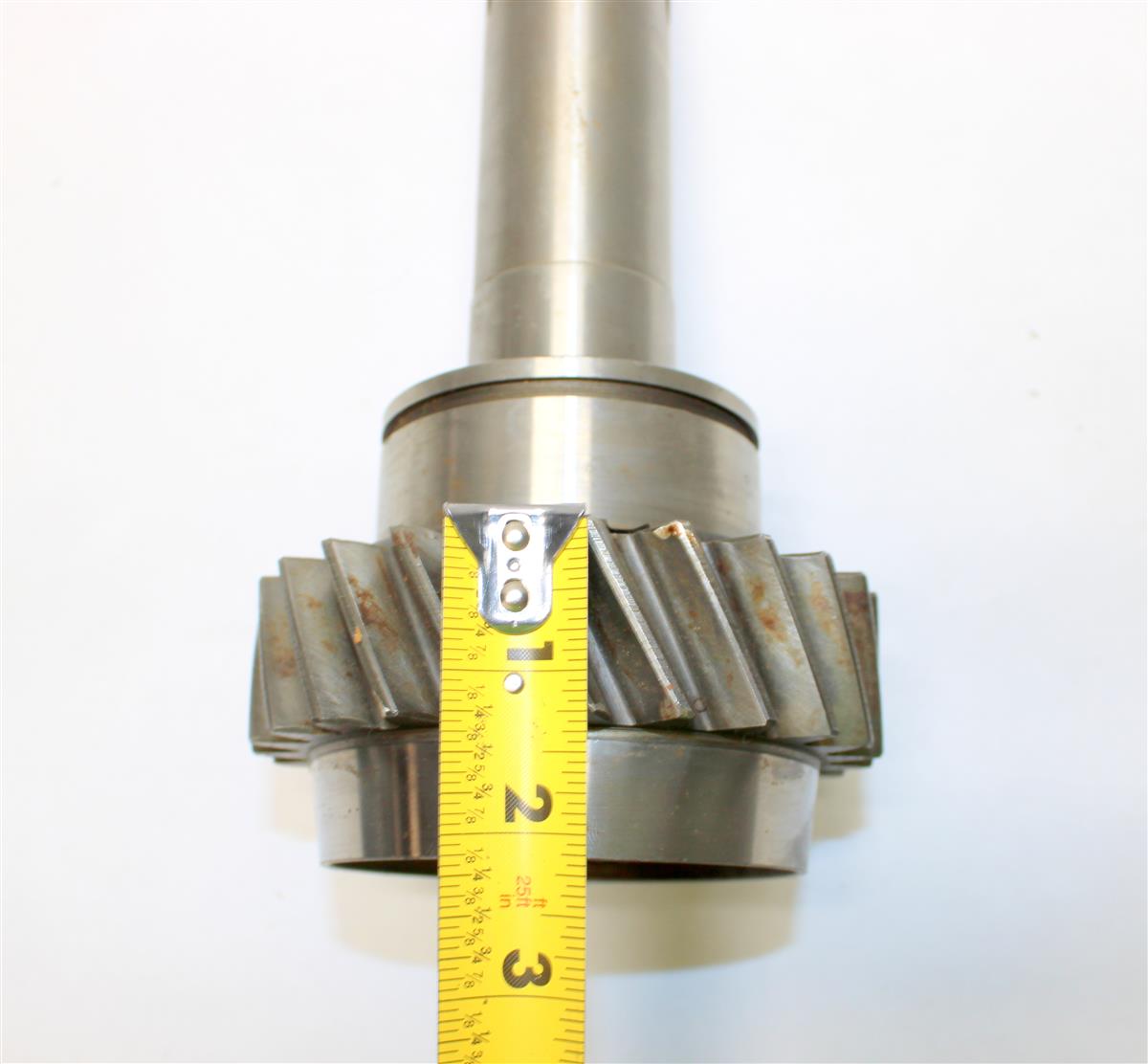 5T-2142 | 5T-2142  Spicer Helical Transmission Gearshaft With Helical Gear  (6).JPG