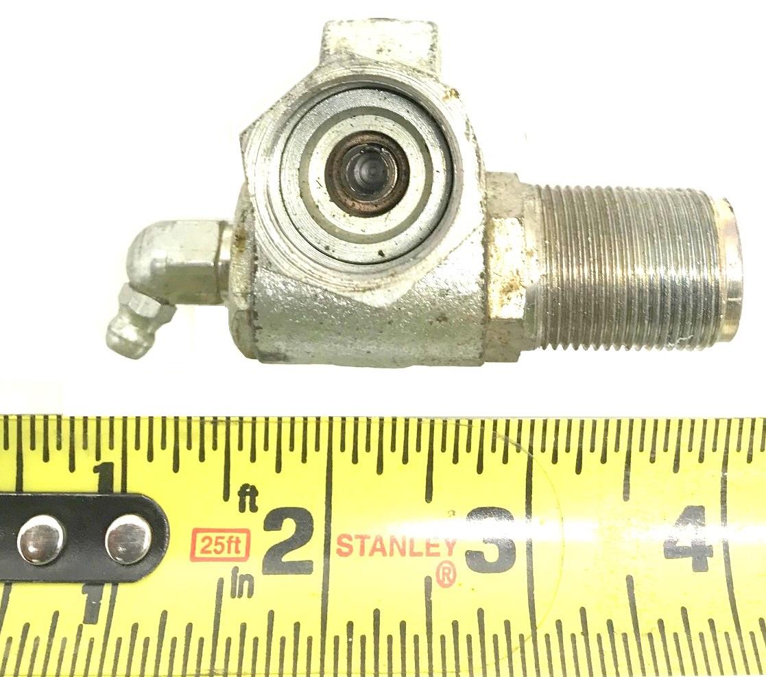 5T-805 | 5T-805  M809 Series Speedometer Angle Drive Adapter  (3).jpg