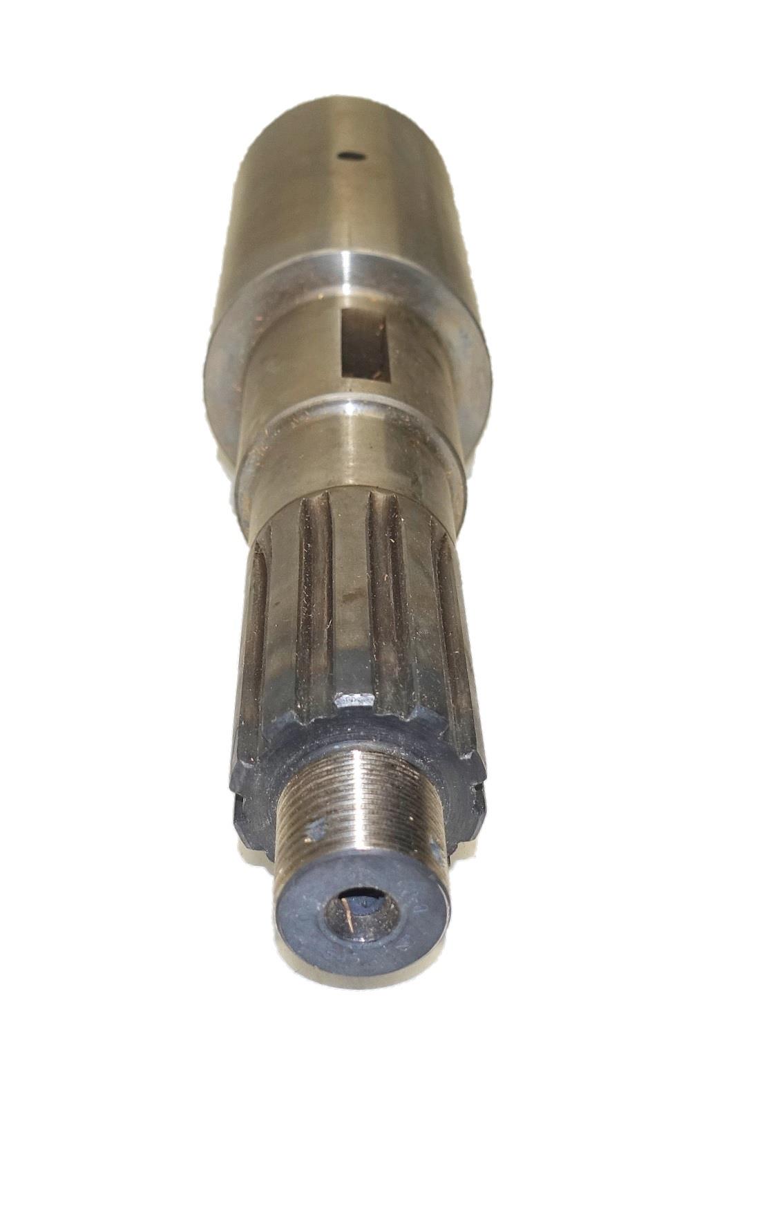 5T-980 | 5T-980 5 Ton Transfer Case Rear Axle Output Shaft (3) (Large).JPG