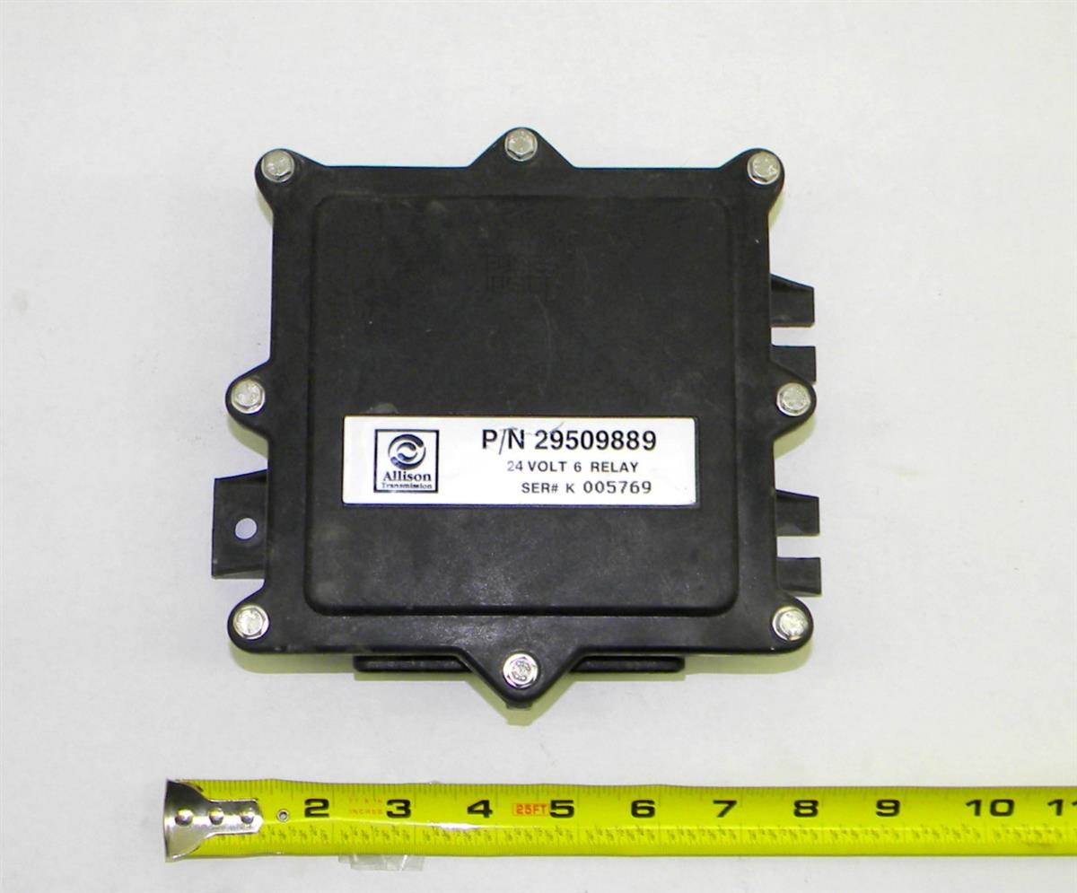 FM-211 | 6110-01-384-5101 24 Volt 6 Relay Voltage Regulator for M1078 LMTV and M1083 FMTV USED (6).JPG