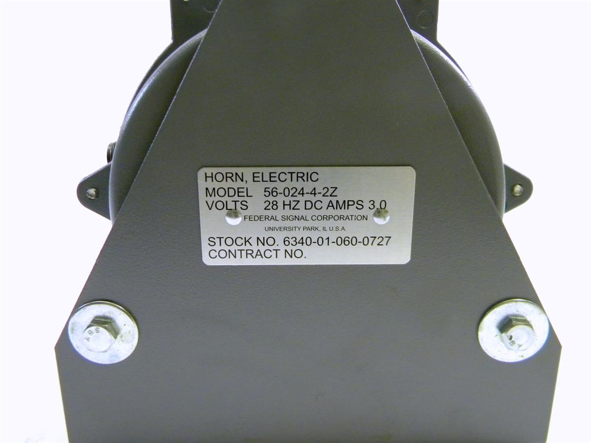 SP-1697 | 6350-01-060-0727 24 Volt Federal Signal Resonating Horn for Aircraft Ship Safety Fire Horn NOS (6).JPG