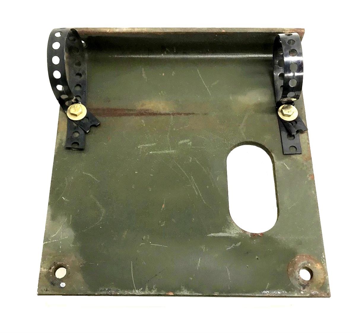 9M-1042 | 9M-1042  Radiator Upper Retainer Bracket M939  (6)(USED).jpg