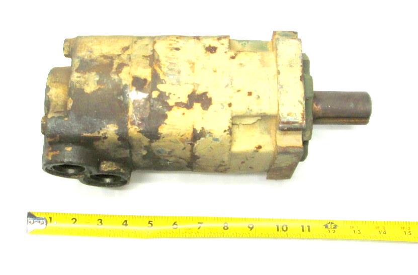 9M-1859 | 9M-1859 Front Winch Rotary Hydraulic Pump Motor M939A1 M939A2 (2).JPG