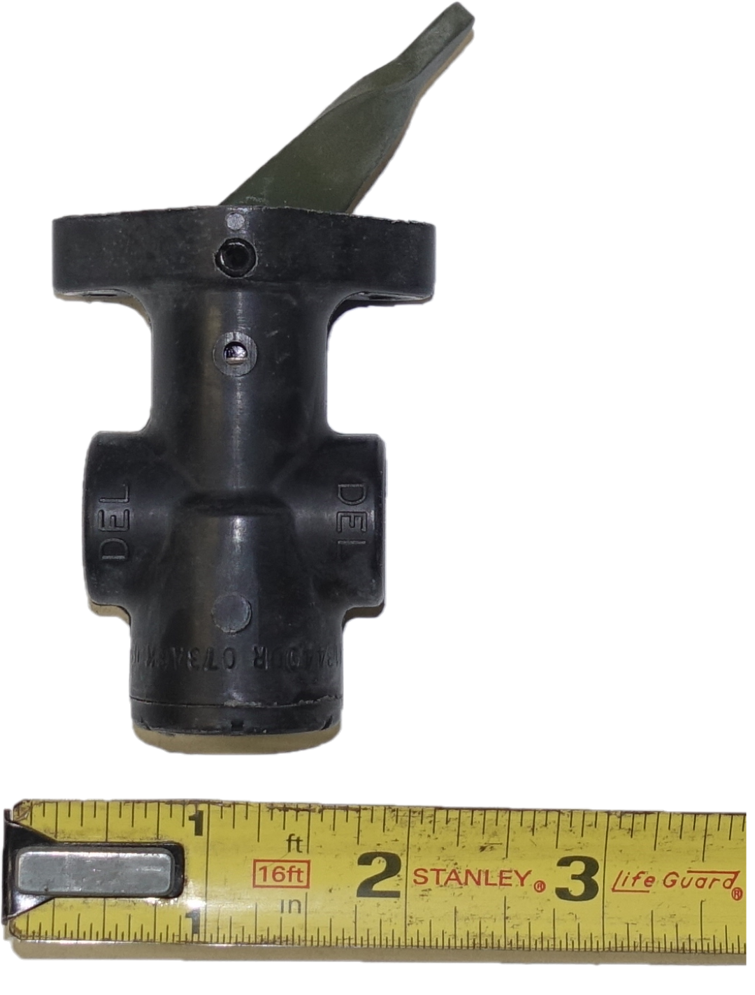 COM-3222 | COM-3222 Transfercase Air Actuating Switch (1) (Large).png