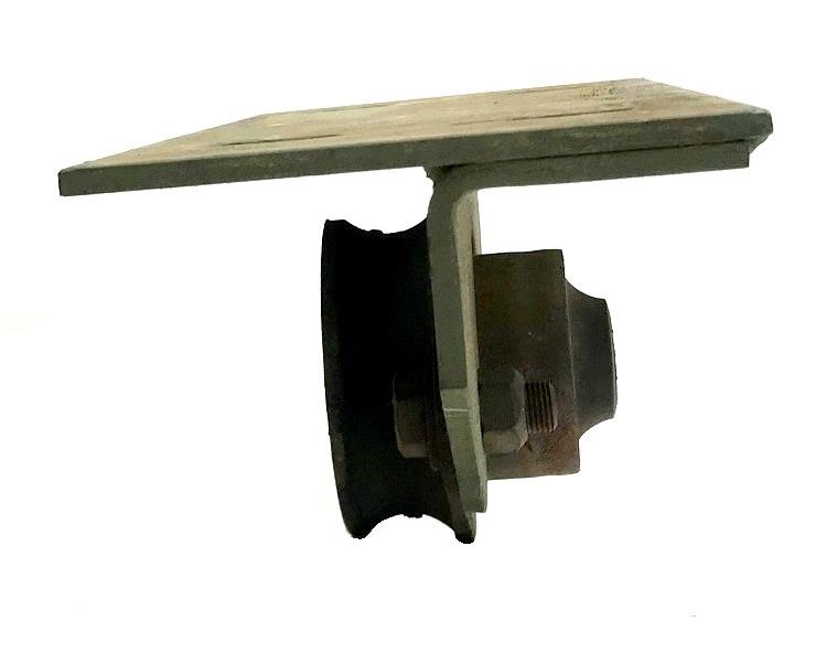 COM-5369 | COM-5369  Radiator T Mounting Bracket Assembly (4)(NOS).jpg