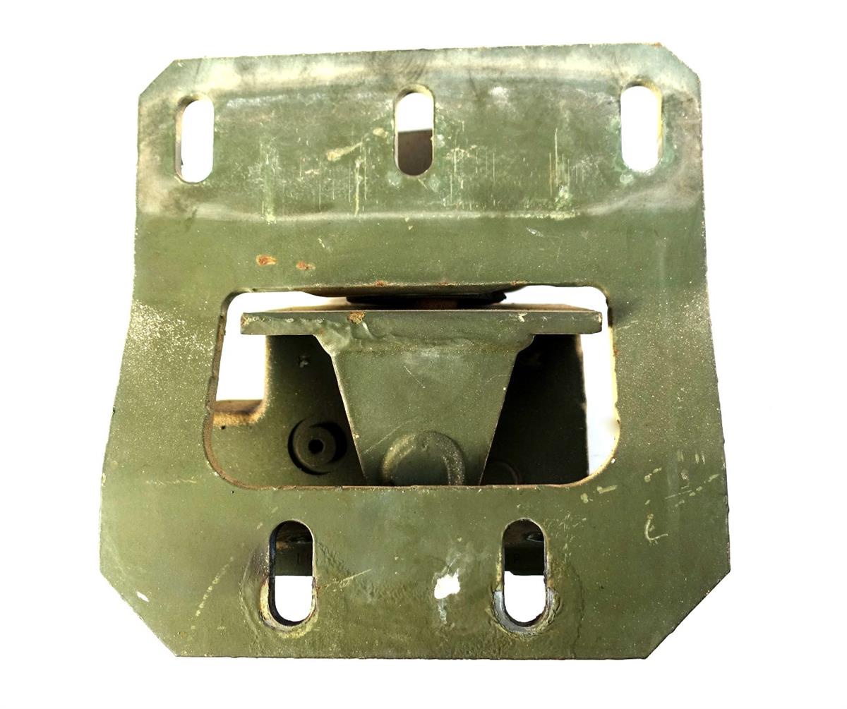 FM-302 | FM-302 LMTV FMTV Cab Mounting Latch and Mounting Bracket USED (2) (Large).JPG