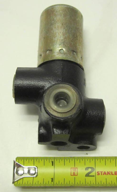 HM-3483 | Front Brake Line Pressure Valve HMMWV (6).JPG