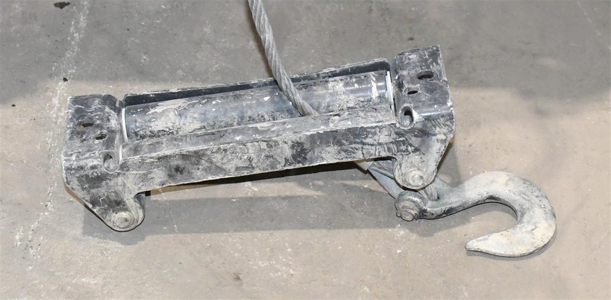 HM-3830 | Front Winch Frame (2).JPG