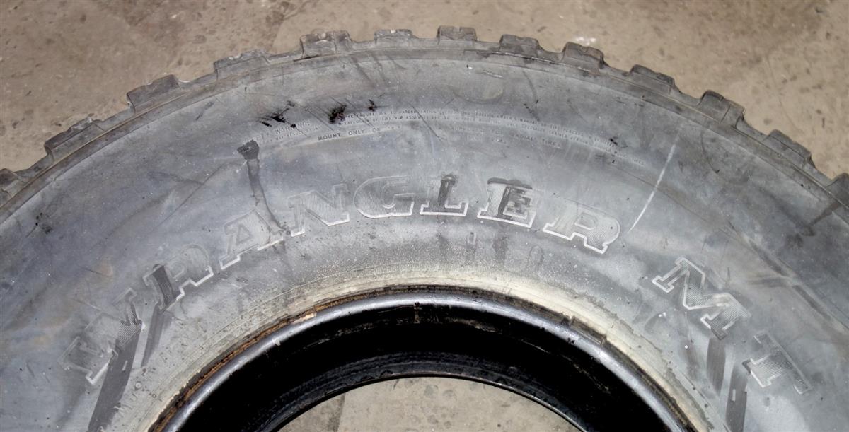 TI-159 | Goodyear Wrangler MT 37x12.50R16.5LT Tire (Lot Sale) (Used) (14).JPG